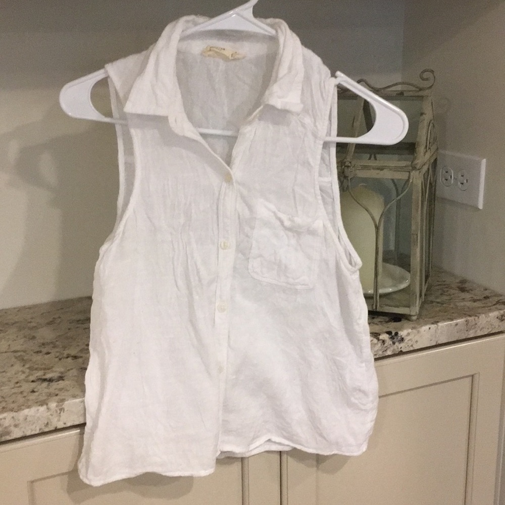Beach washed distressed linen crop shirt tank